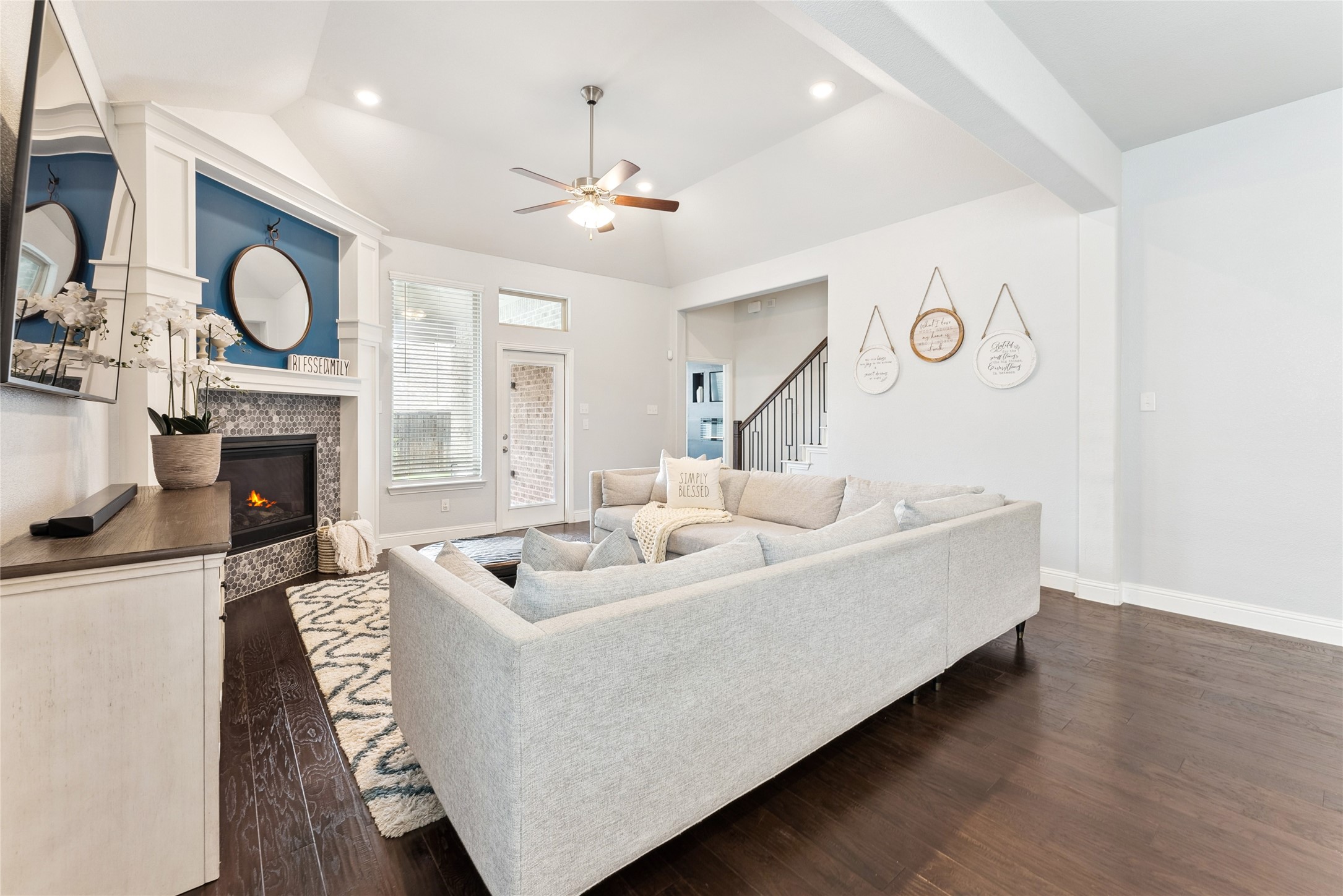 3414 Charleston Drive