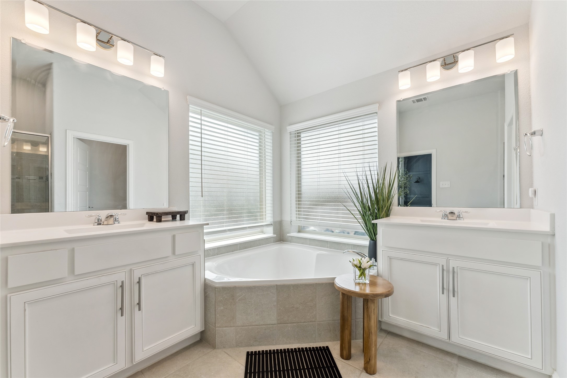 3414 Charleston Drive