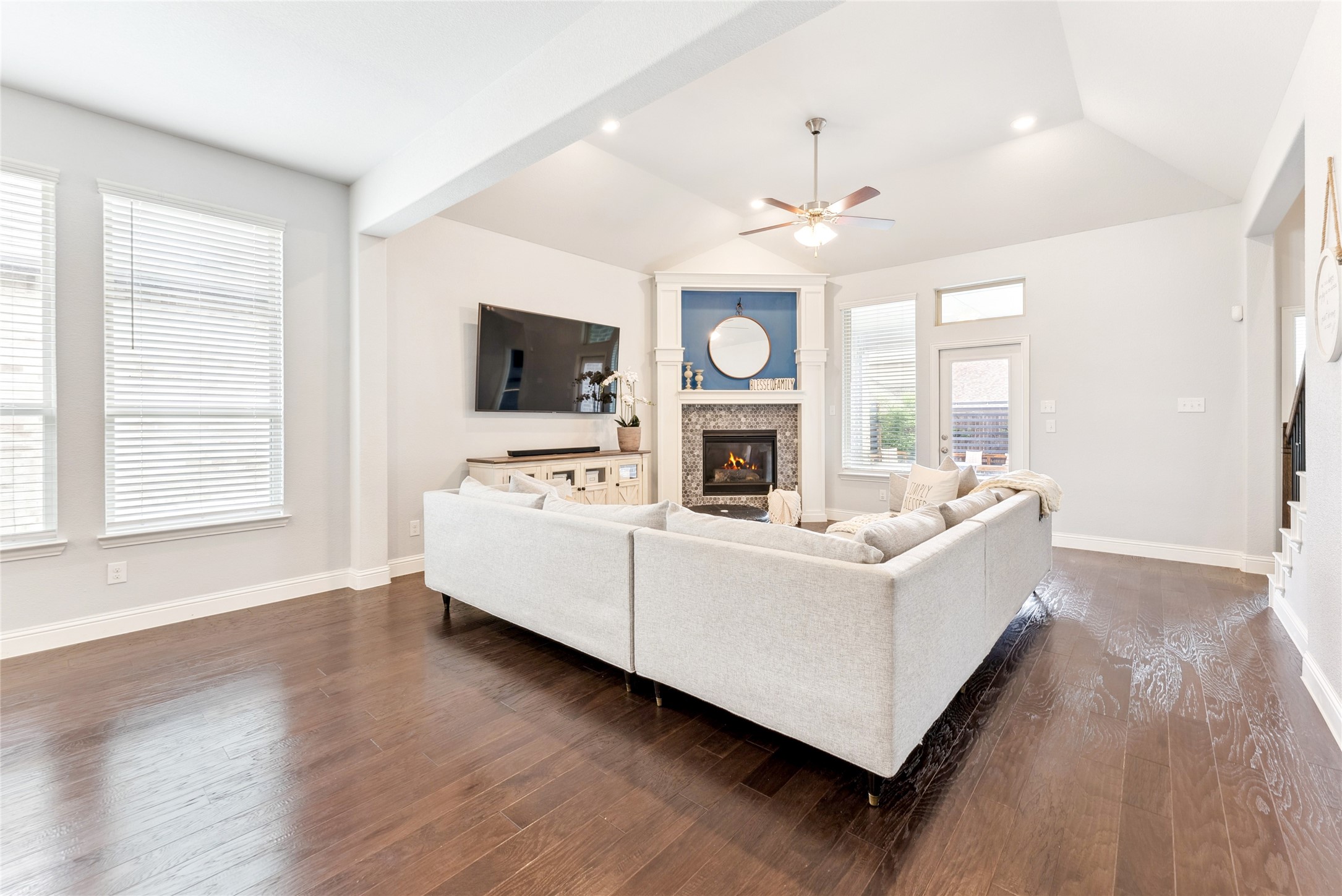 3414 Charleston Drive