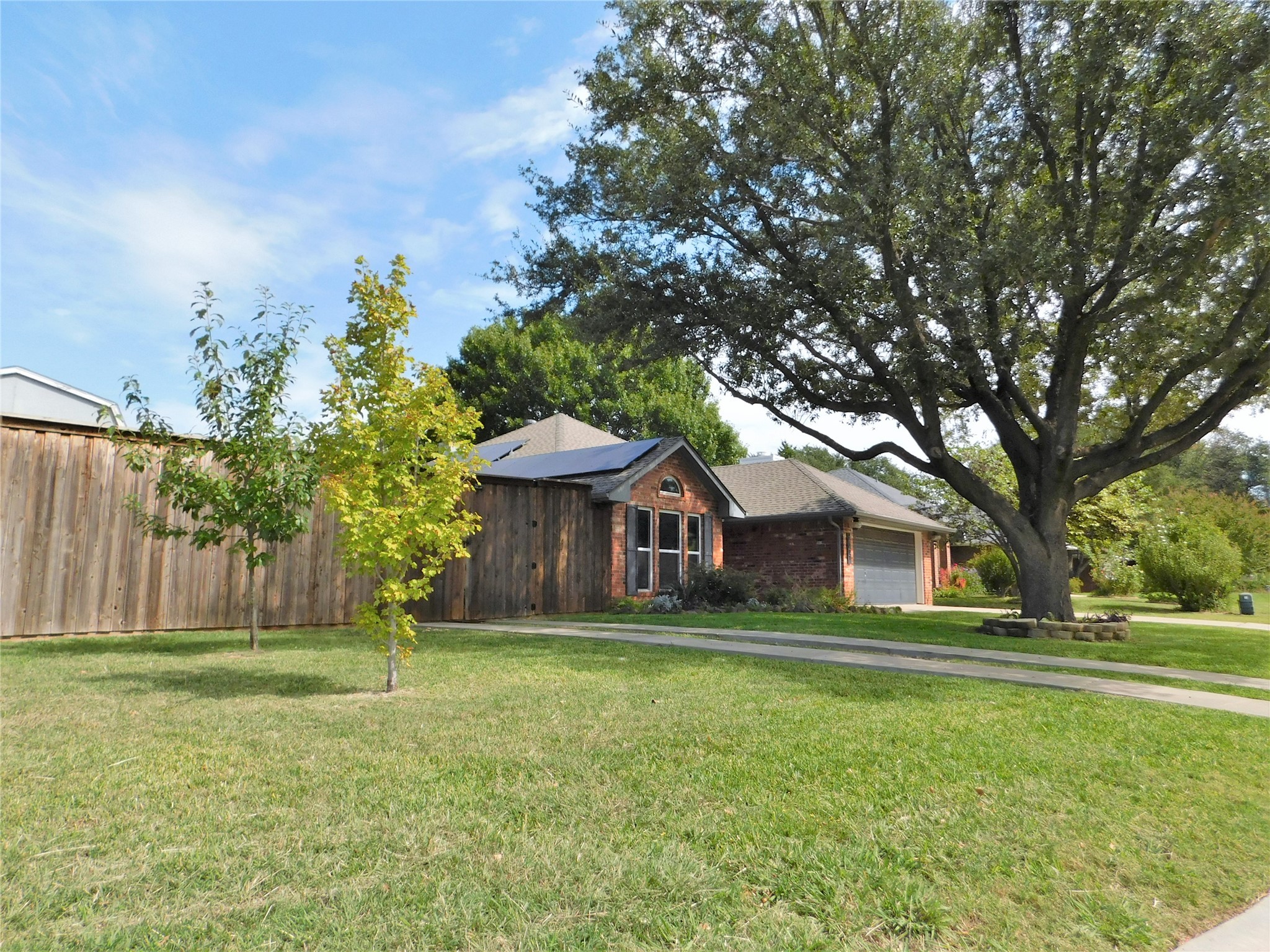 2001 Oak Tree Drive