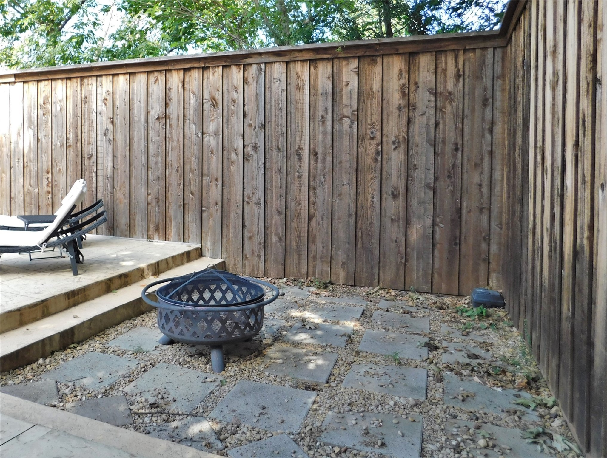 2001 Oak Tree Drive