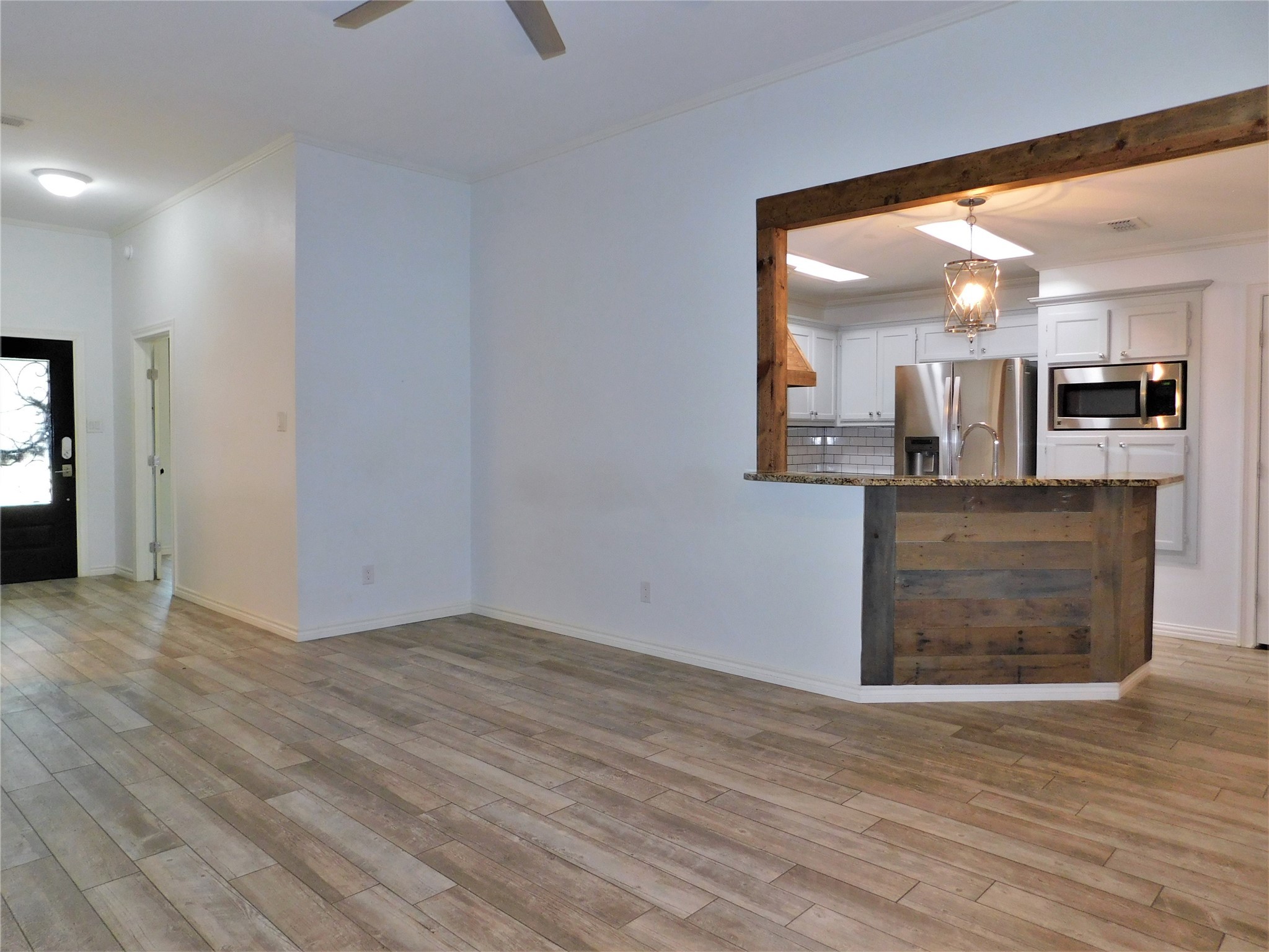 2001 Oak Tree Drive