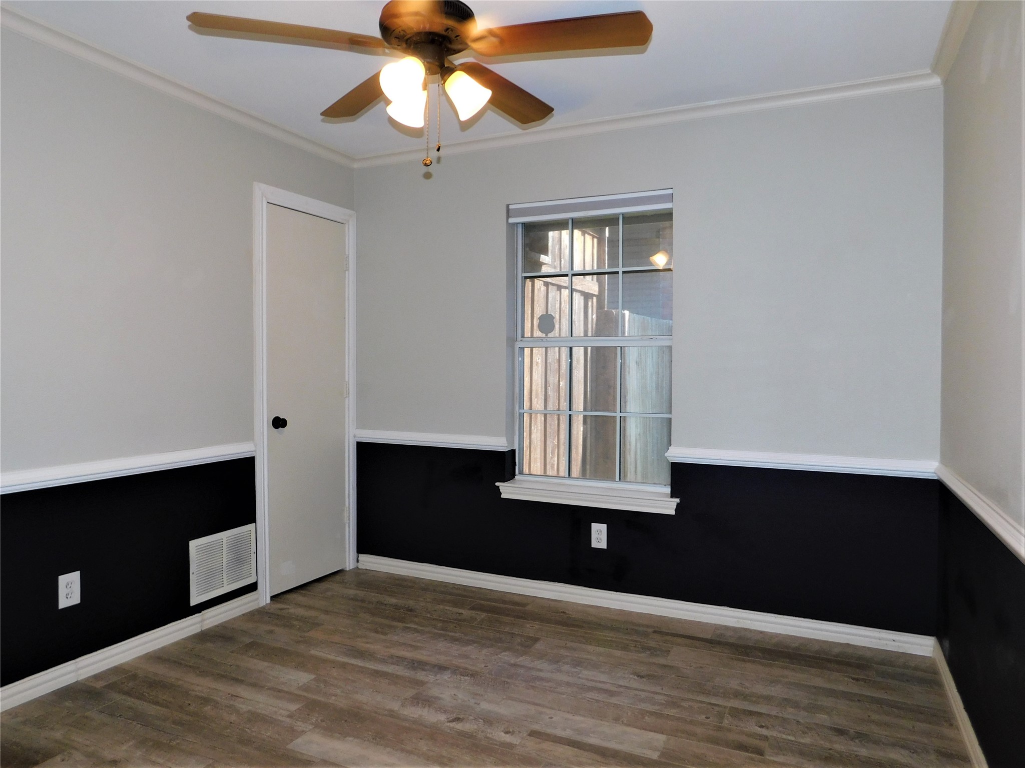 2001 Oak Tree Drive