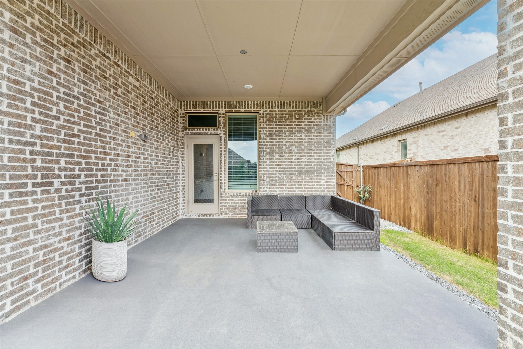 3414 Charleston Drive