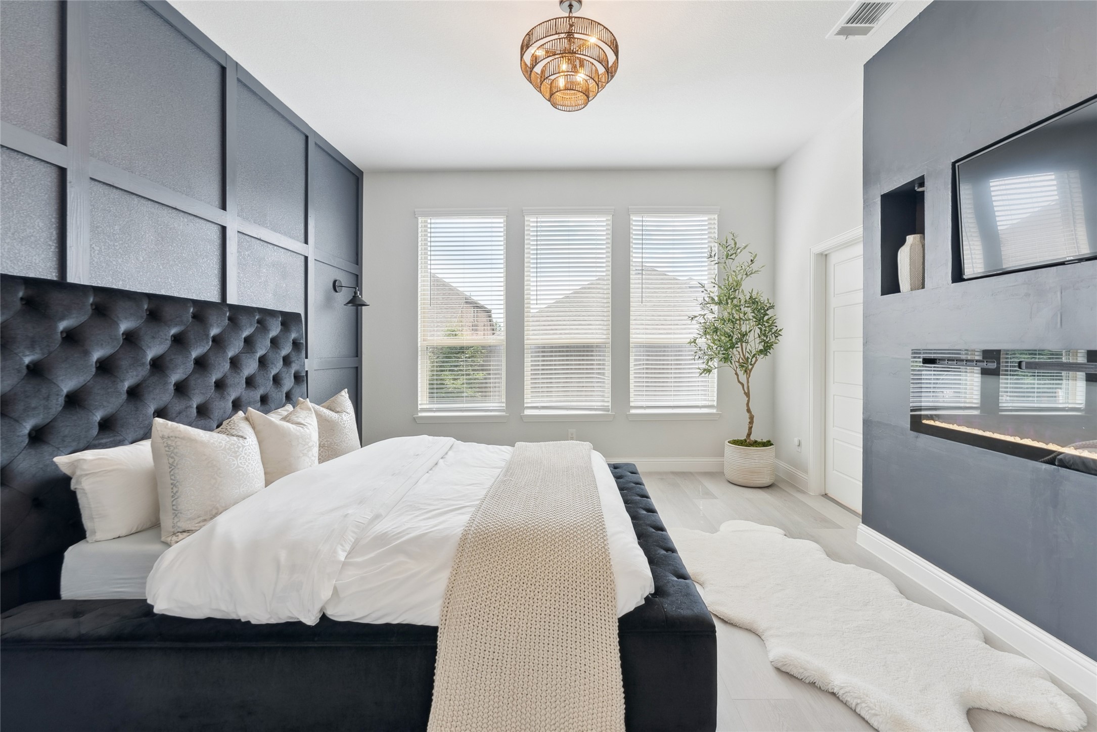 3414 Charleston Drive