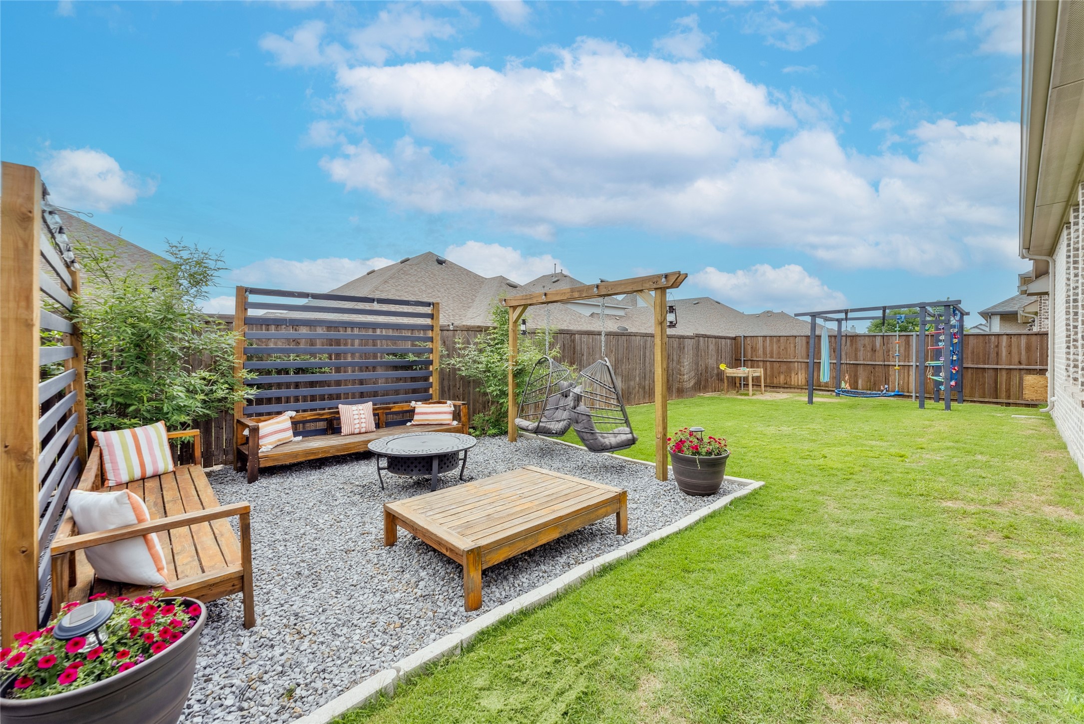 3414 Charleston Drive