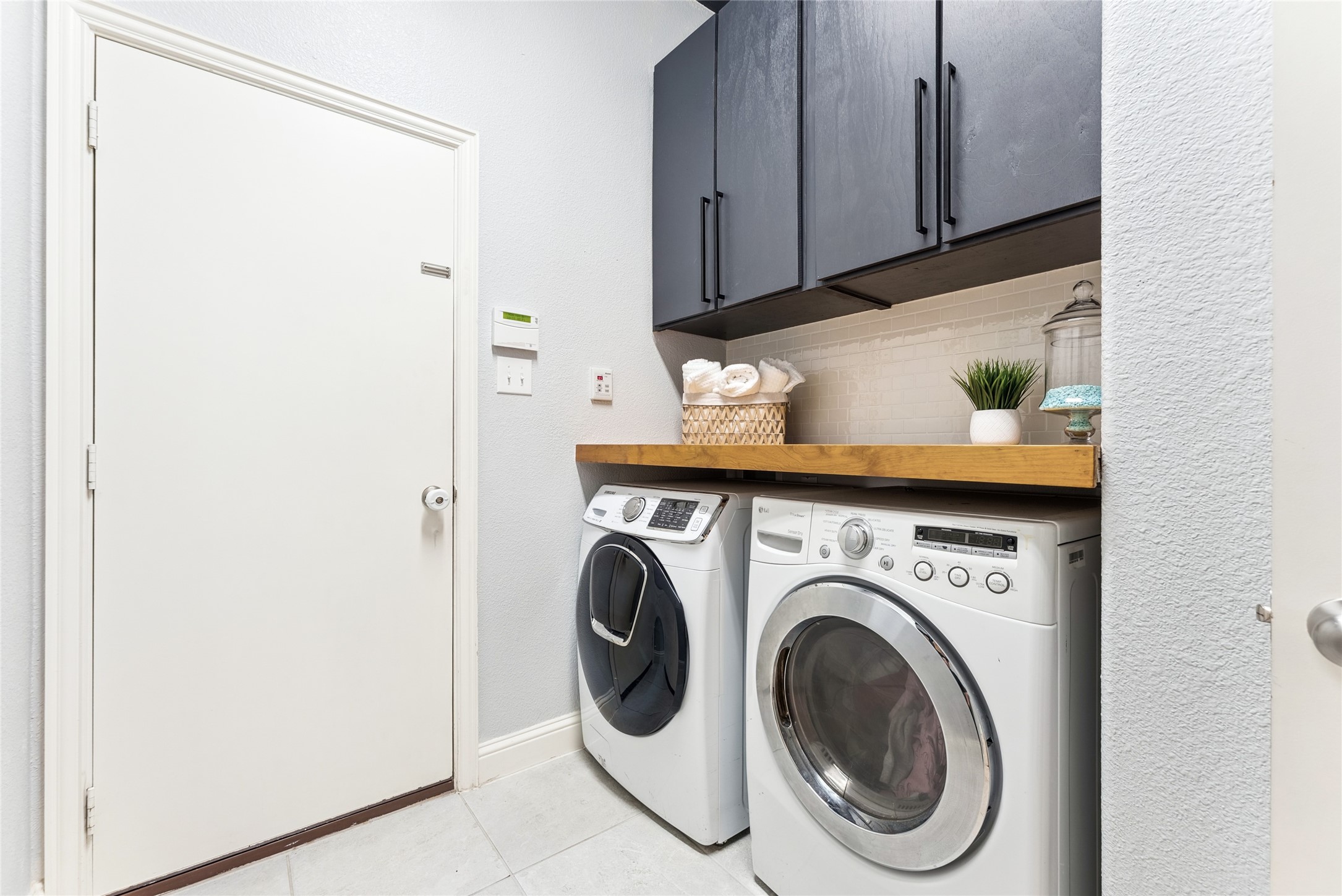 3414 Charleston Drive