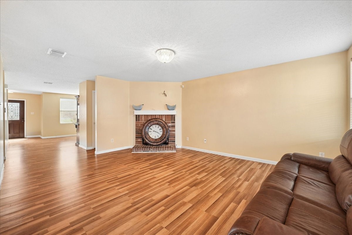1506 Millbrook Lane