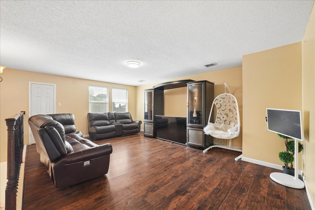 1506 Millbrook Lane
