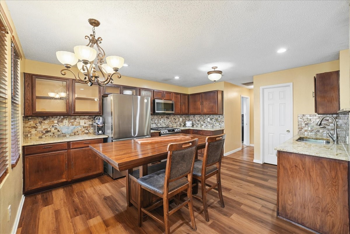 1506 Millbrook Lane