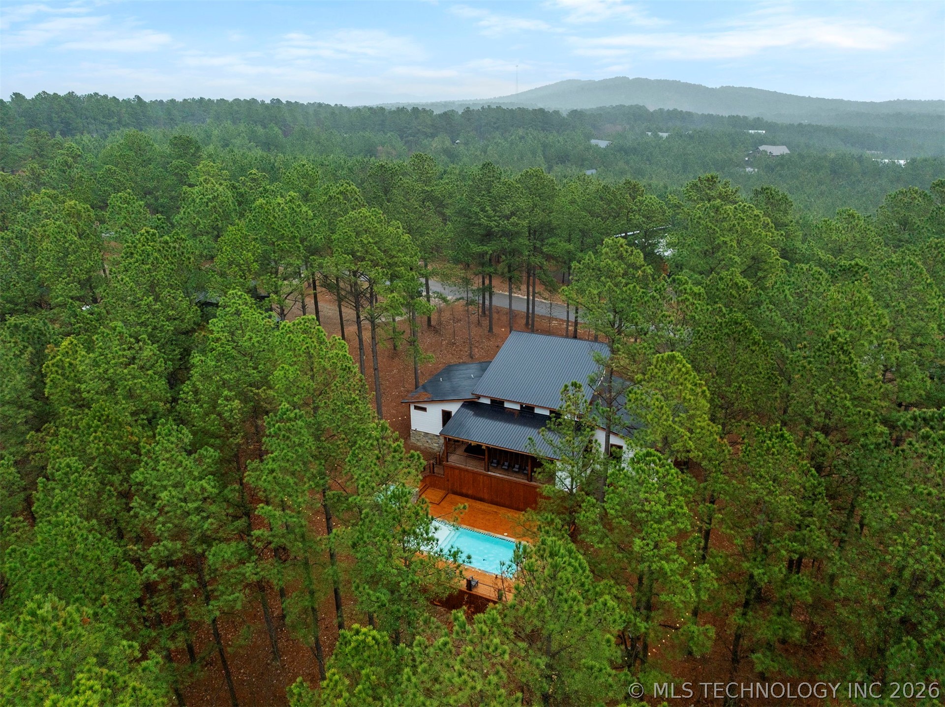 2057 Pine Hills