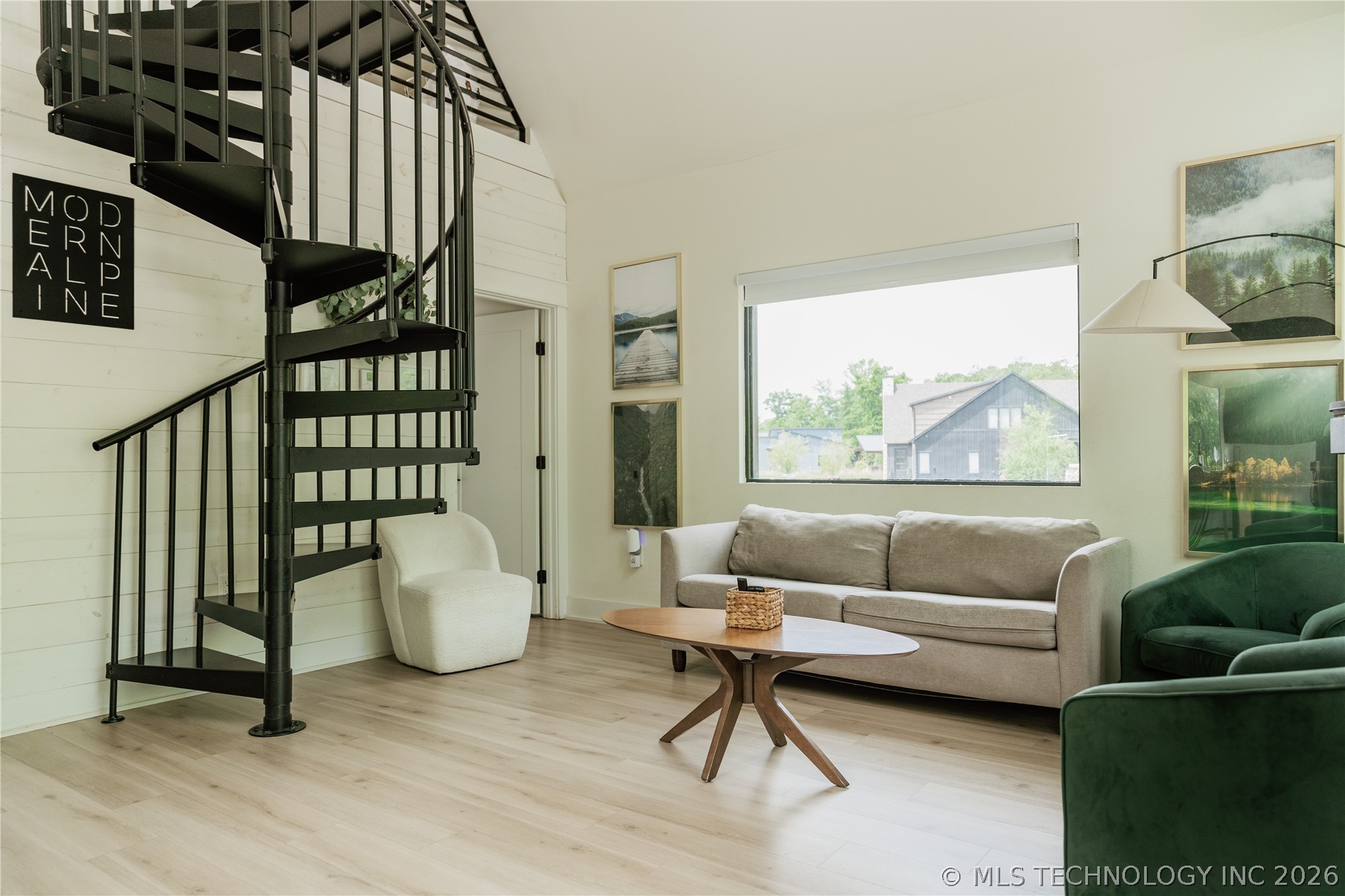 207 Lookout Pines