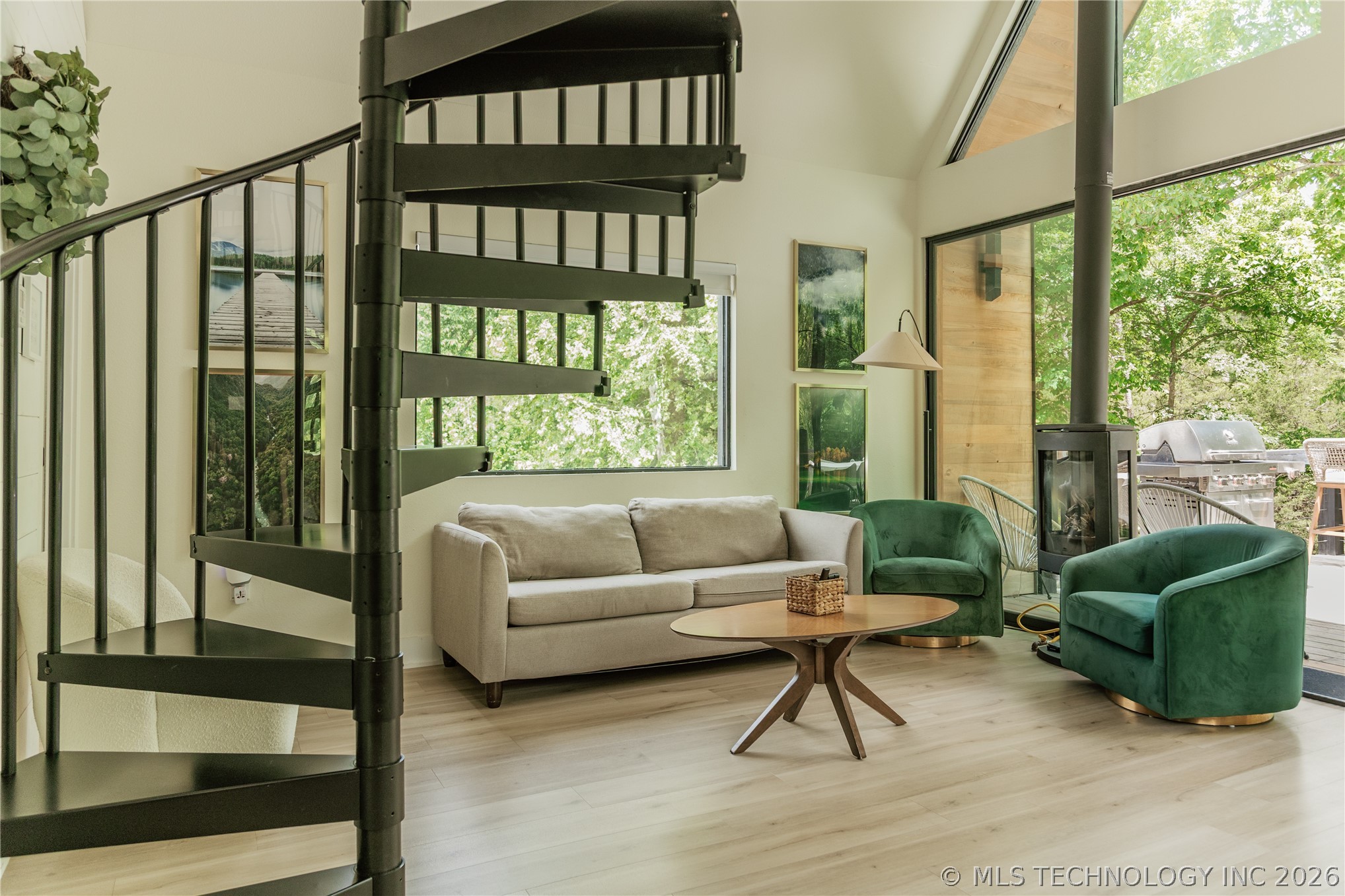 207 Lookout Pines