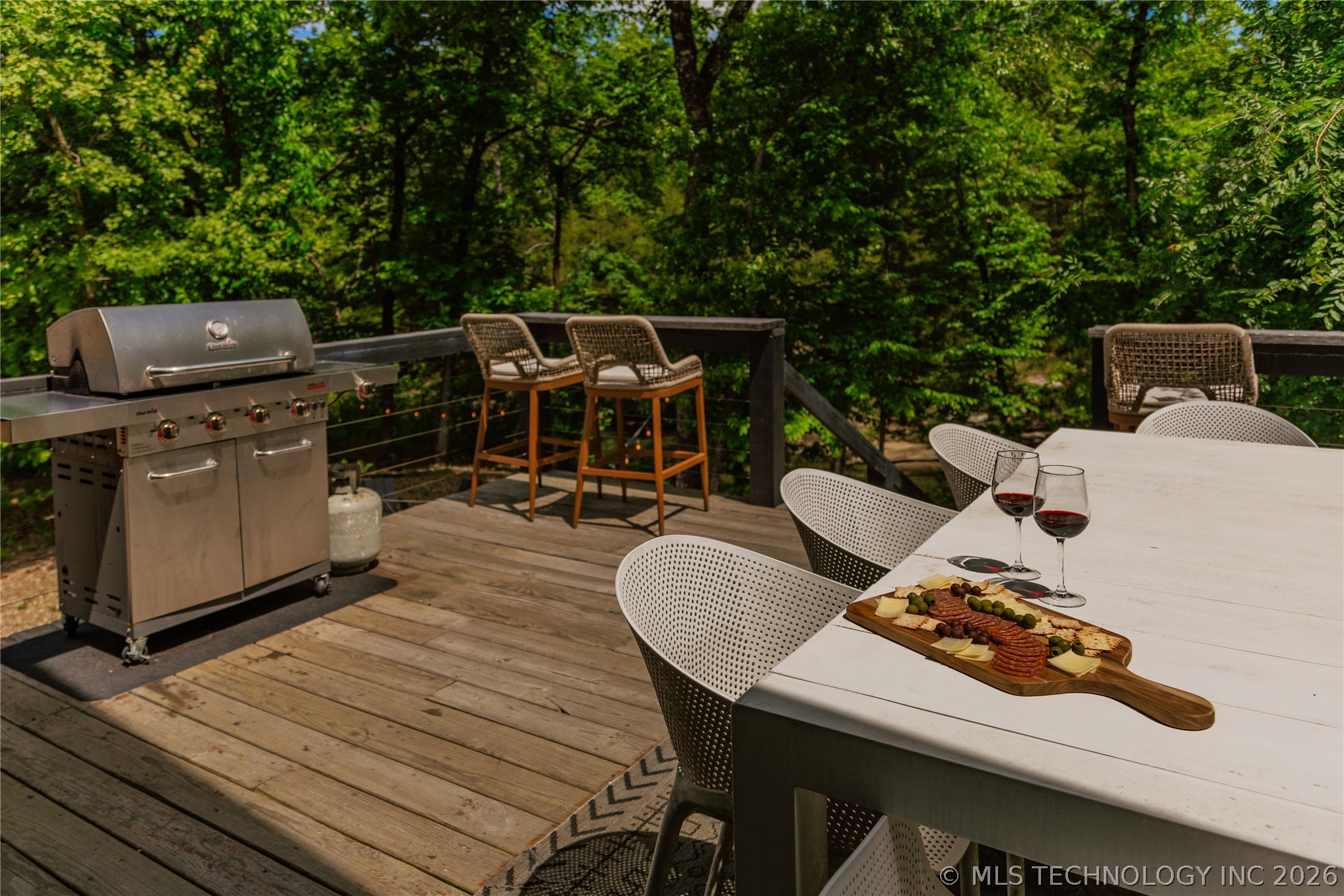 207 Lookout Pines