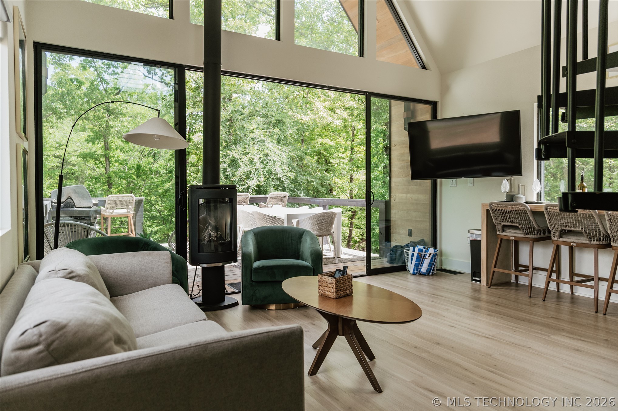 207 Lookout Pines