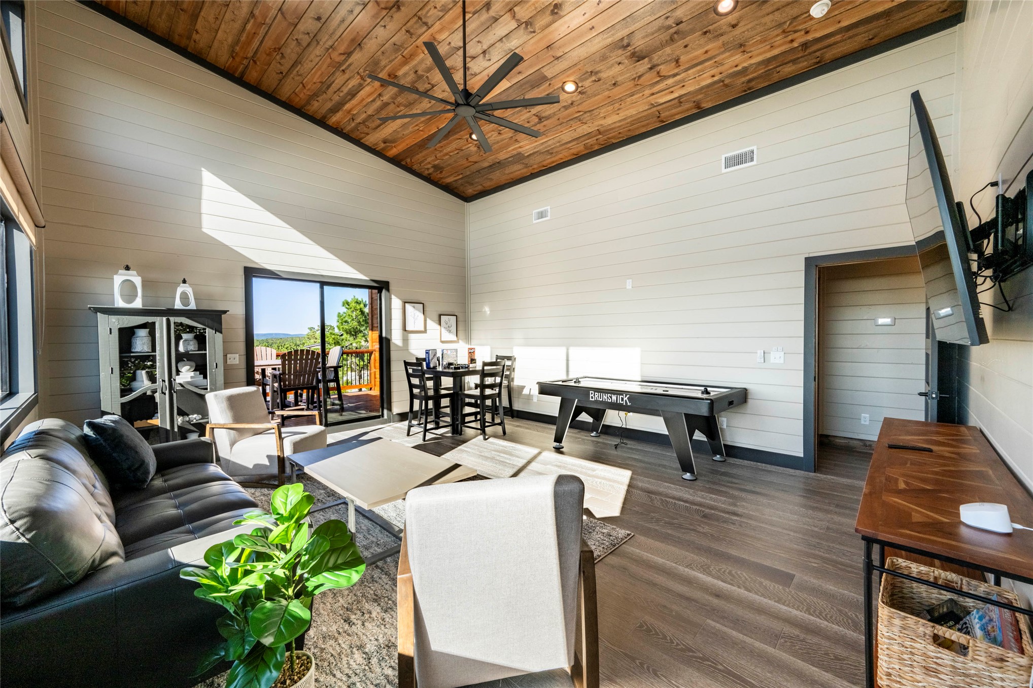 42 Sweet Magnolia Lane