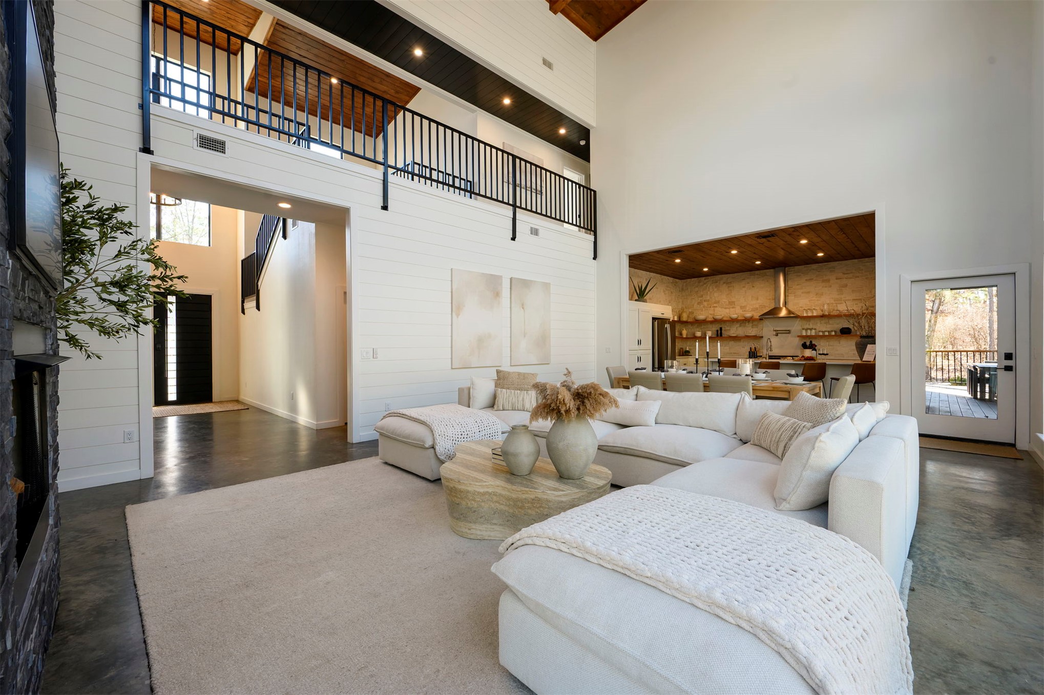 105 Cross Timbers Trail