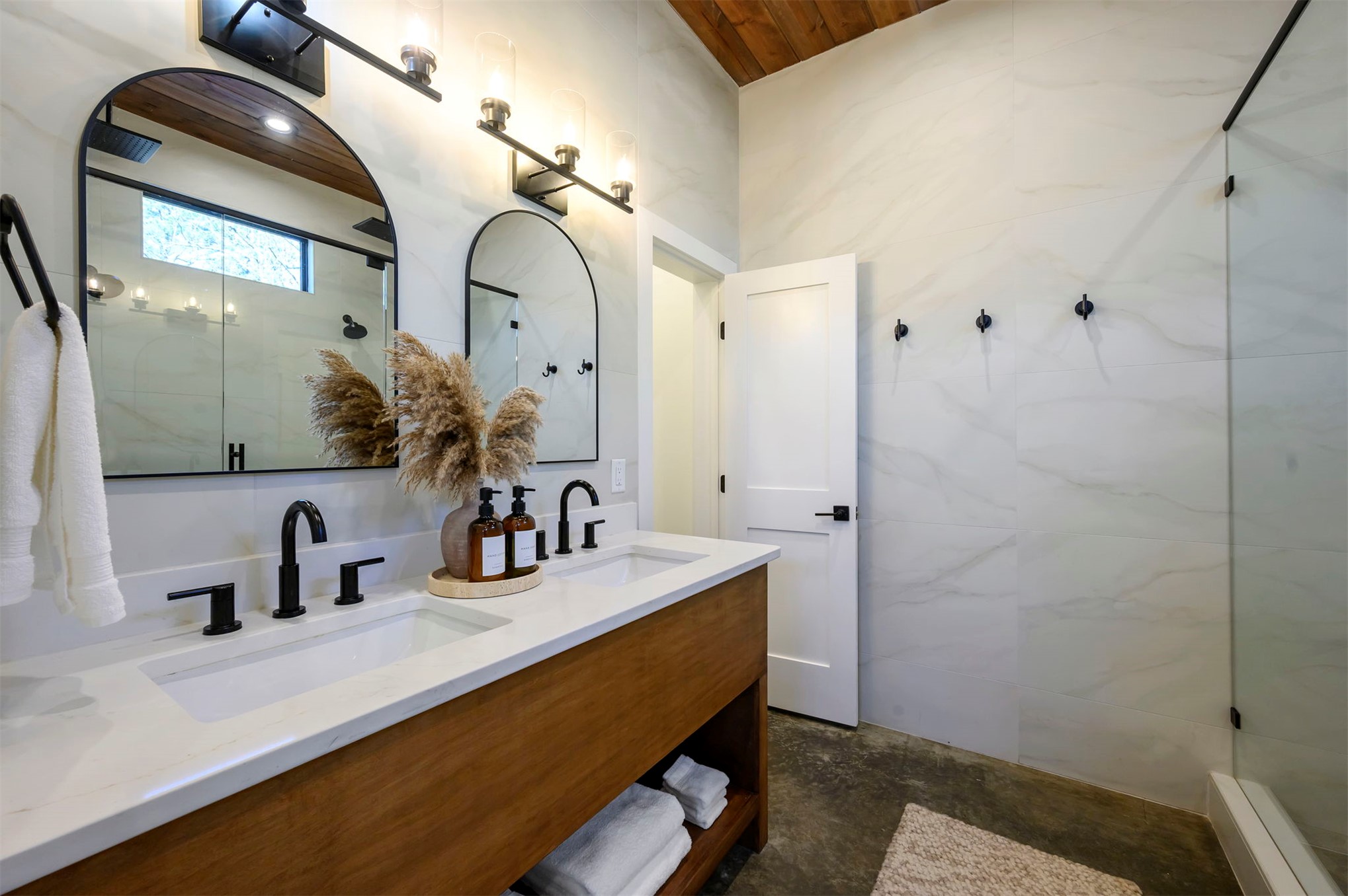 105 Cross Timbers Trail