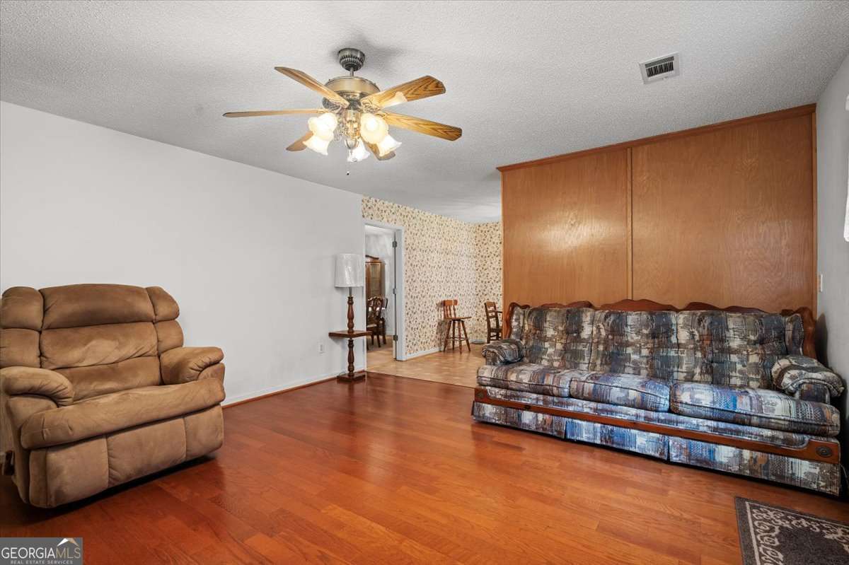 3041 Monroe Highway