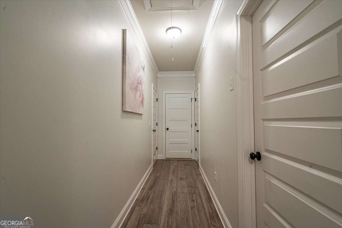 297 Woodbury Lane