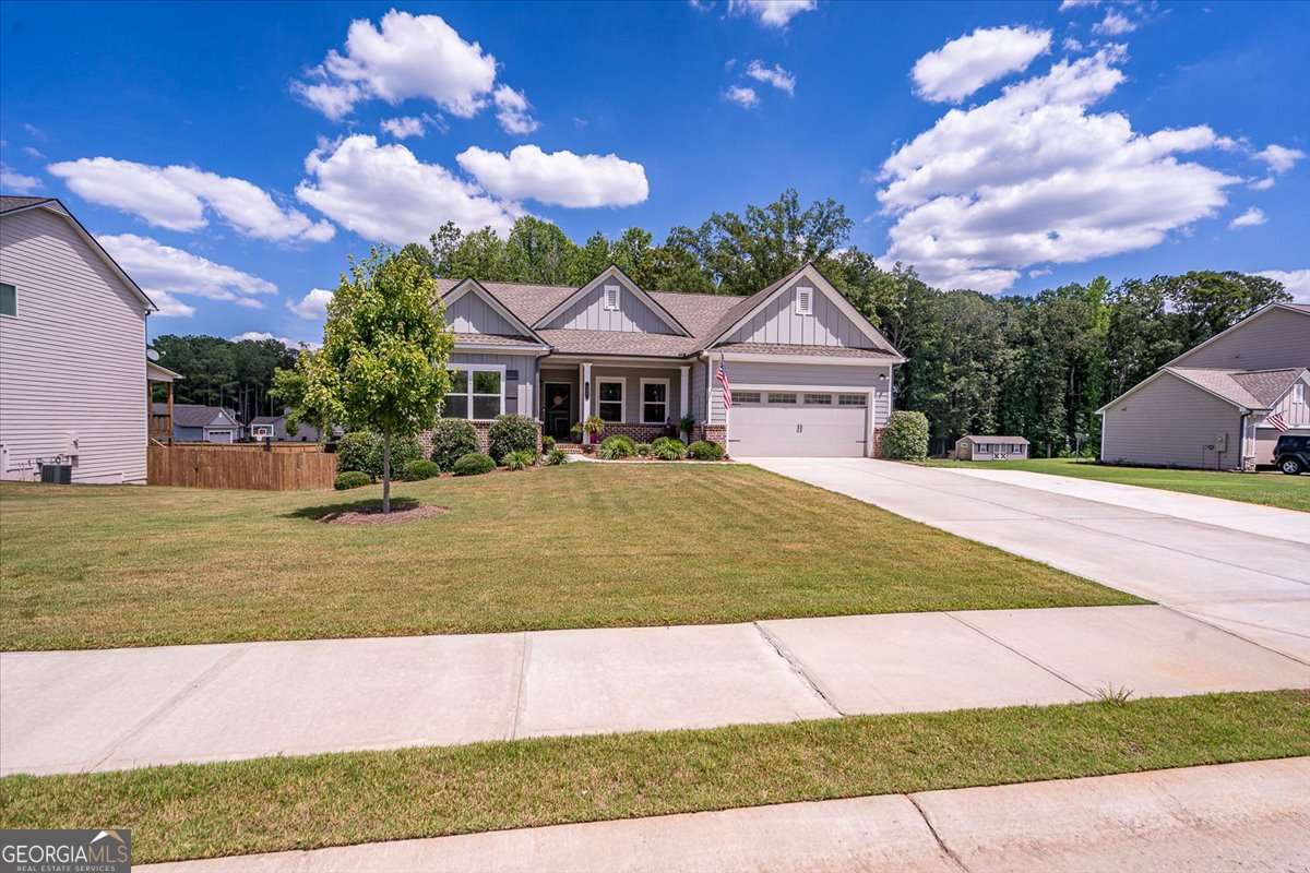 297 Woodbury Lane