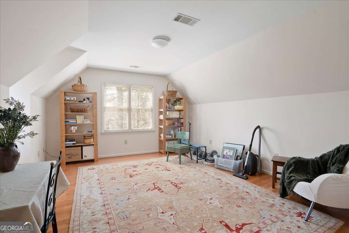 125/115 Emerald Drive