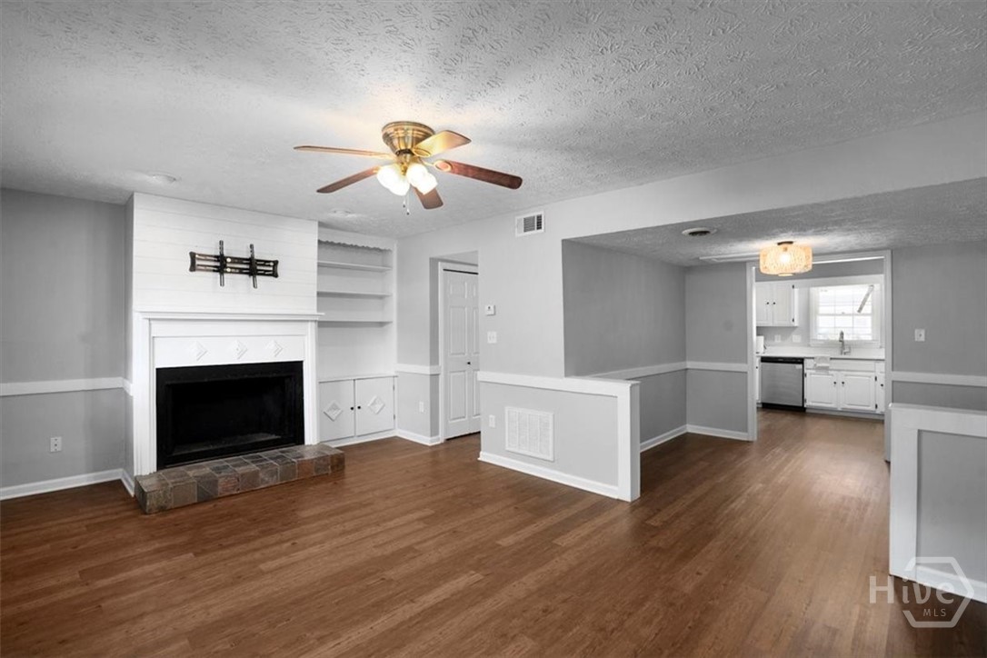 1909 S Milledge 8