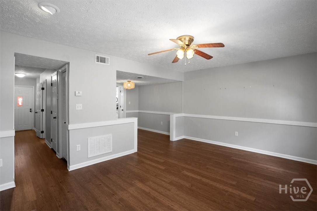 1909 S Milledge 8