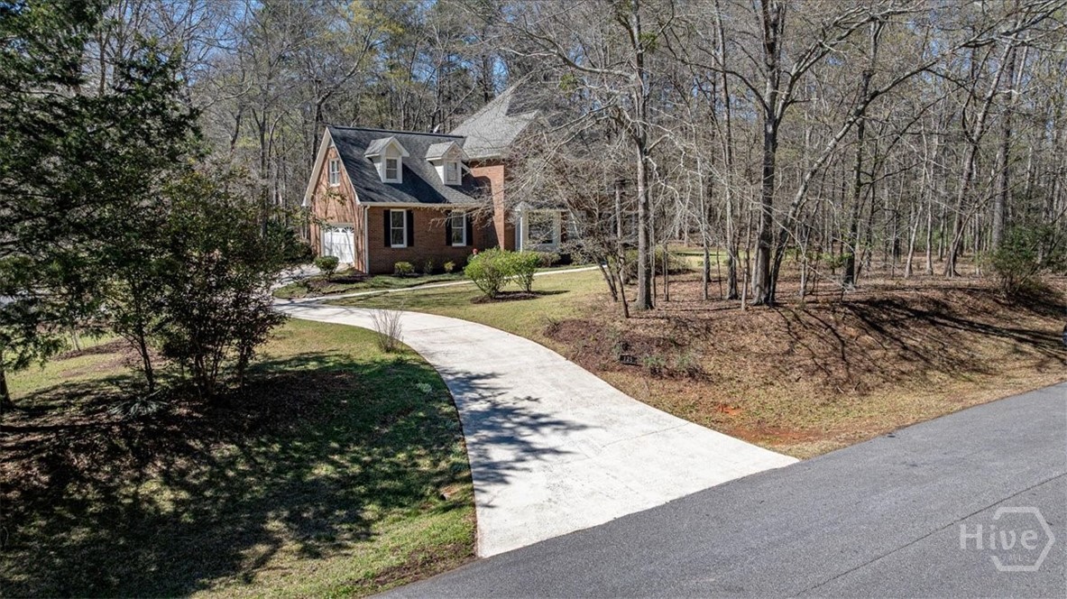 125/115 Emerald Drive