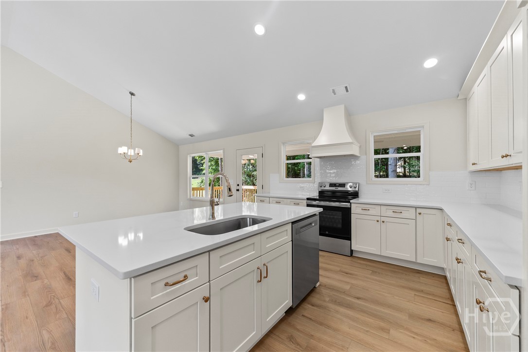 102 Buckeye Terrace