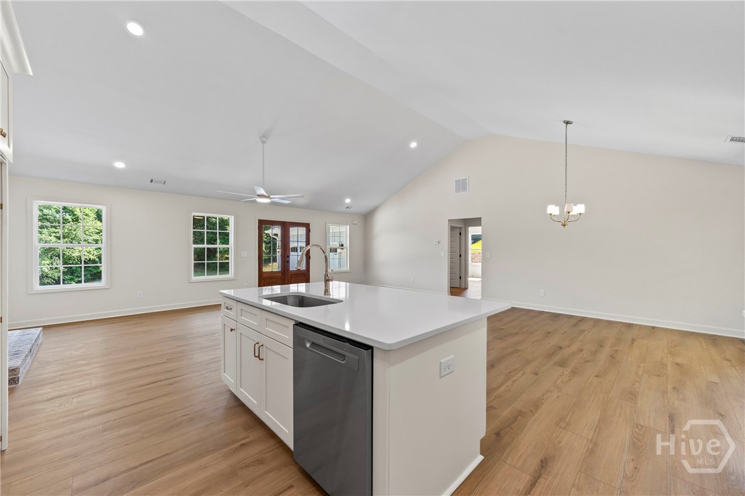 102 Buckeye Terrace
