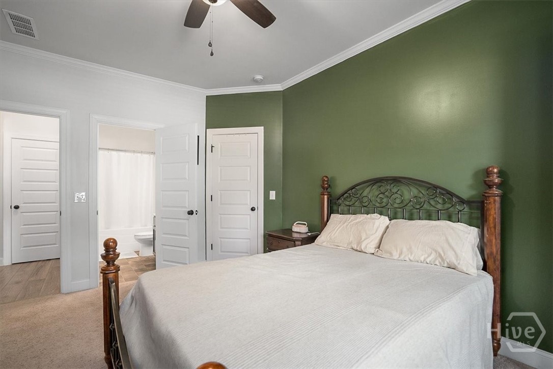 297 Woodbury Lane