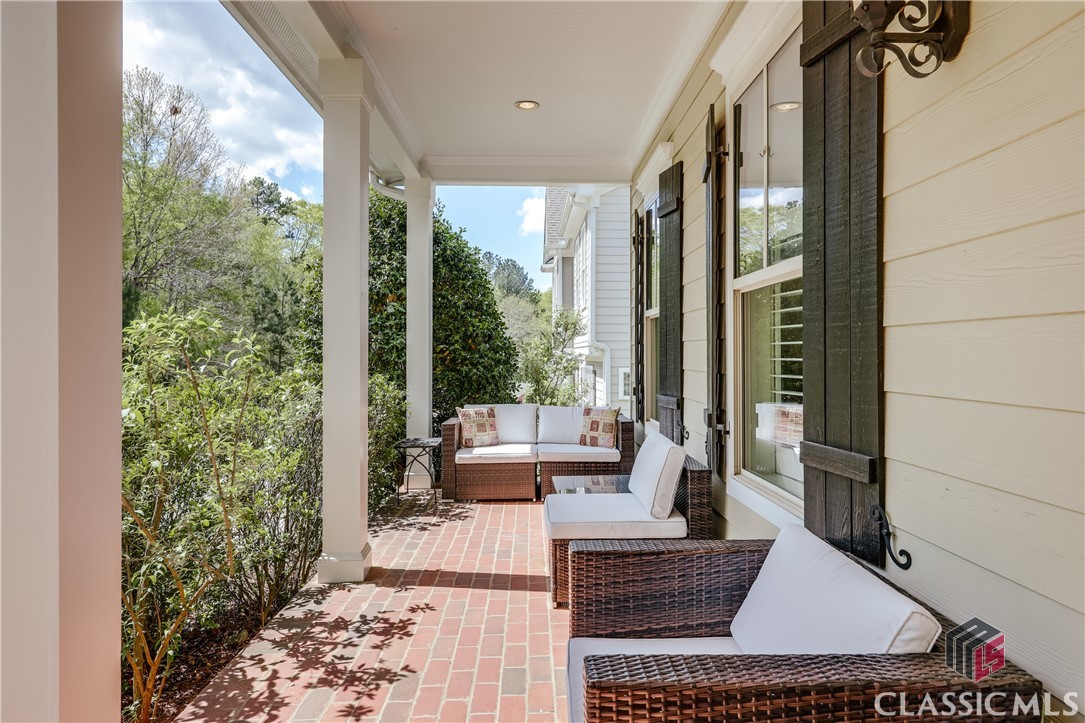 205 Boundary Street