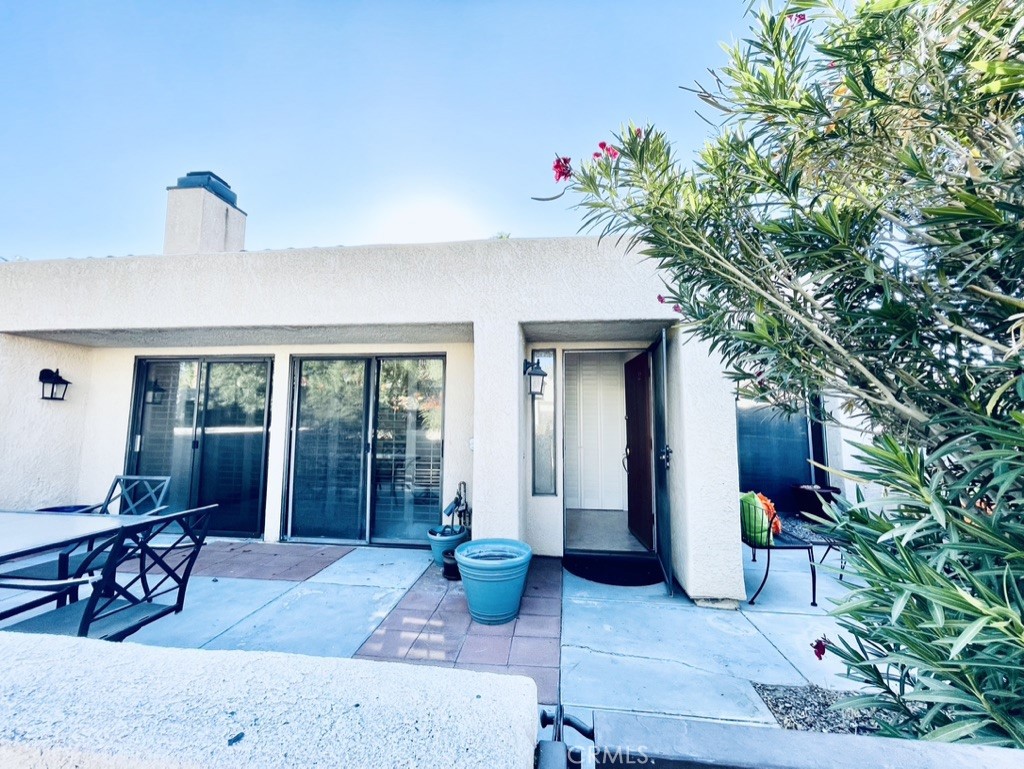200 E Racquet Club Road 22