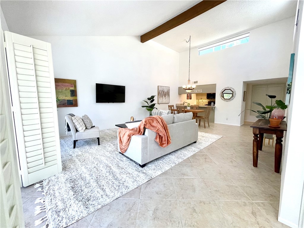 200 E Racquet Club Road 22