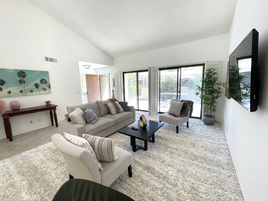 200 E Racquet Club Road 22