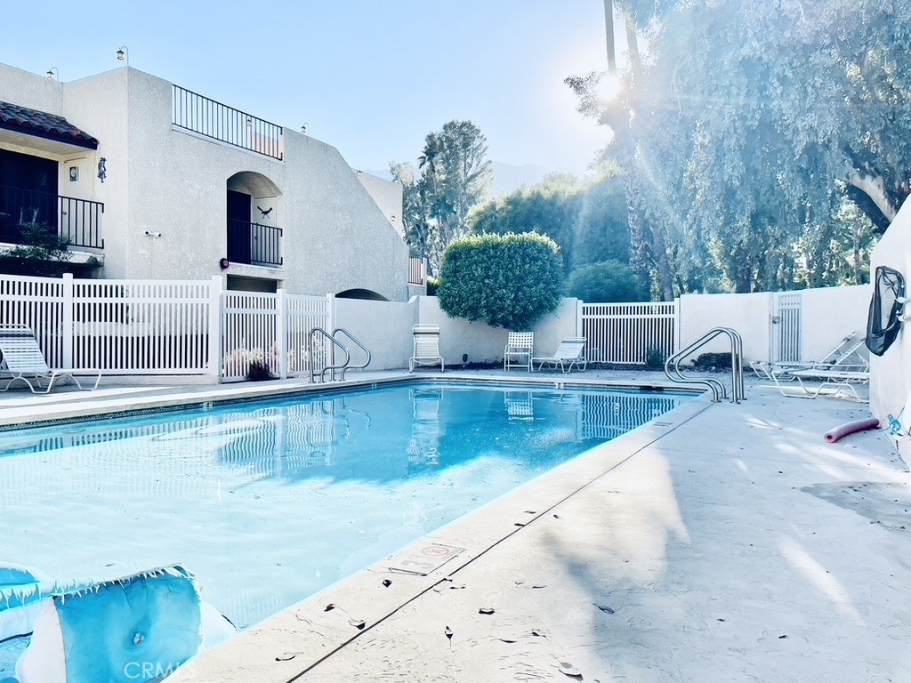200 E Racquet Club Road 22
