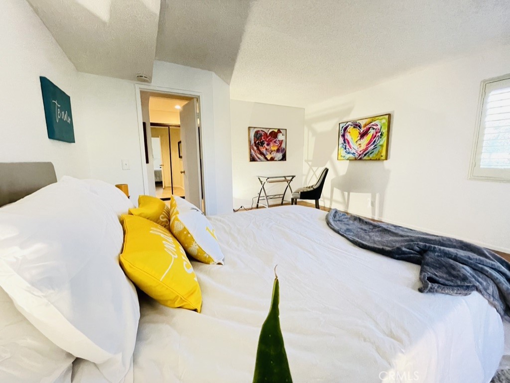 200 E Racquet Club Road 22