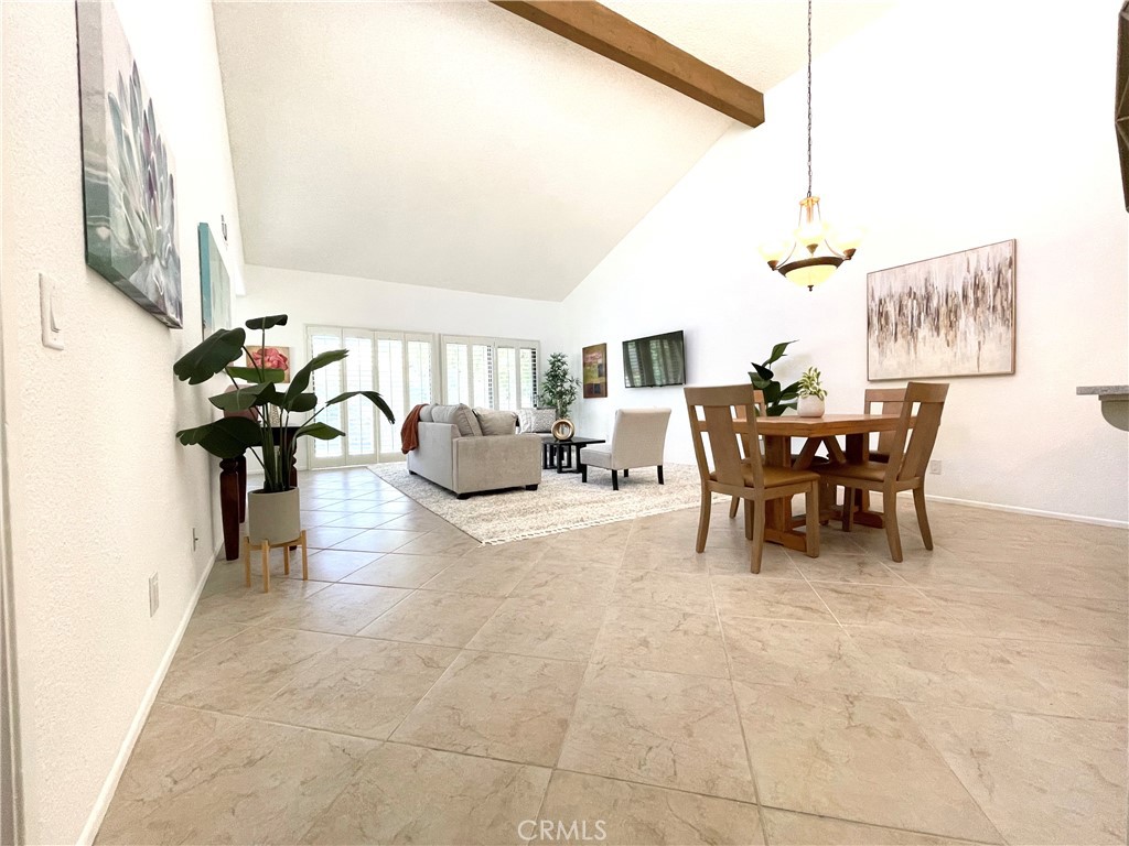 200 E Racquet Club Road 22