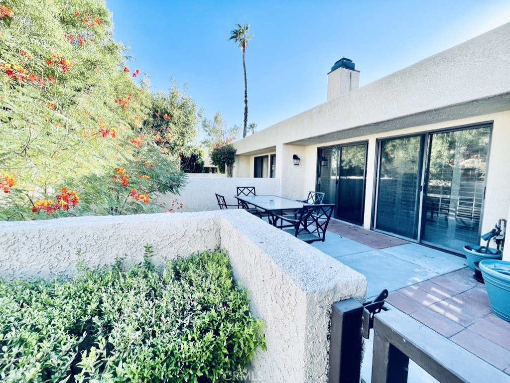 200 E Racquet Club Road 22