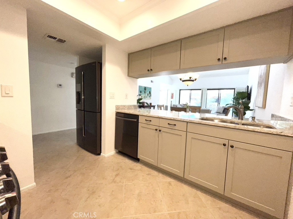 200 E Racquet Club Road 22