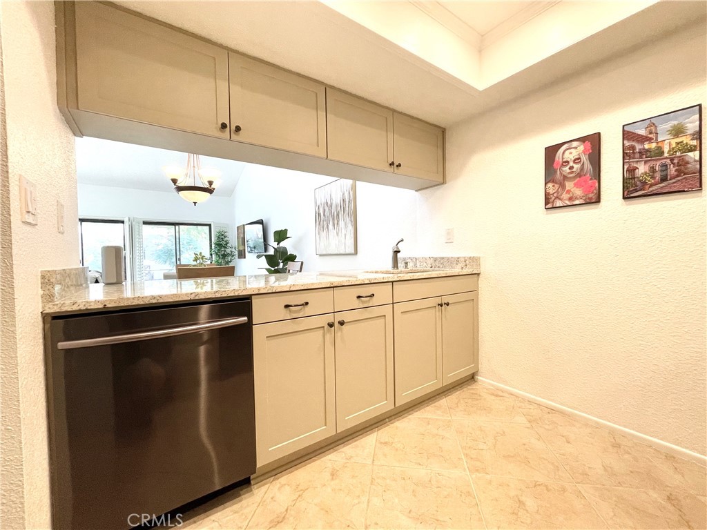 200 E Racquet Club Road 22