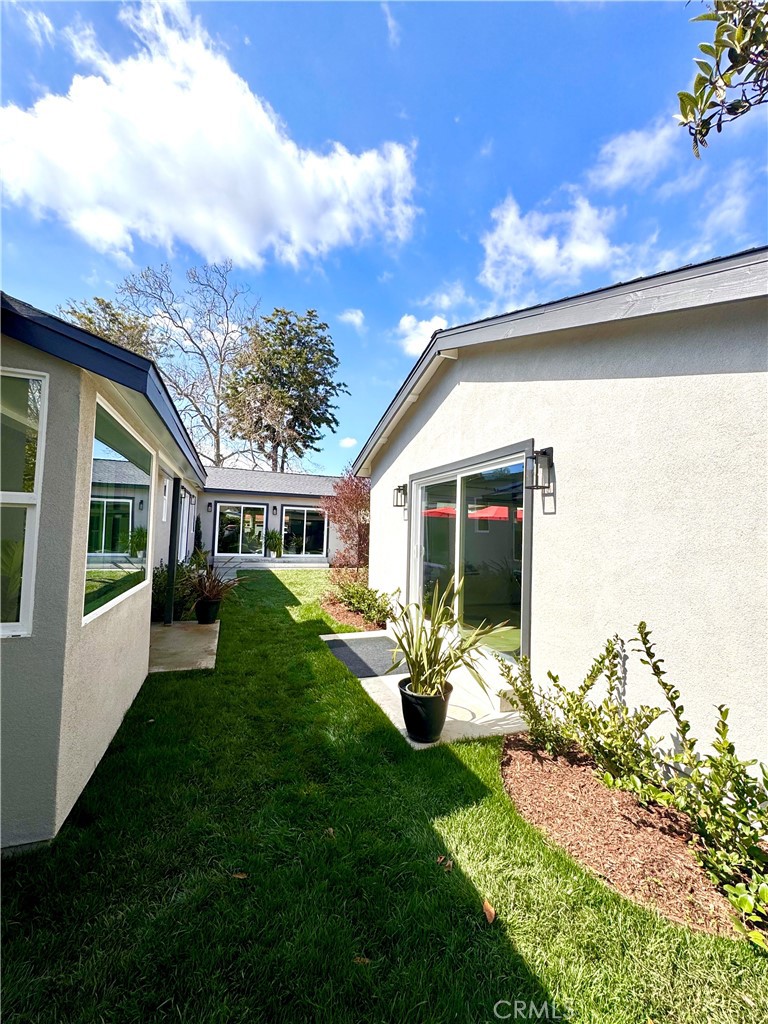 4320 Graywood Avenue