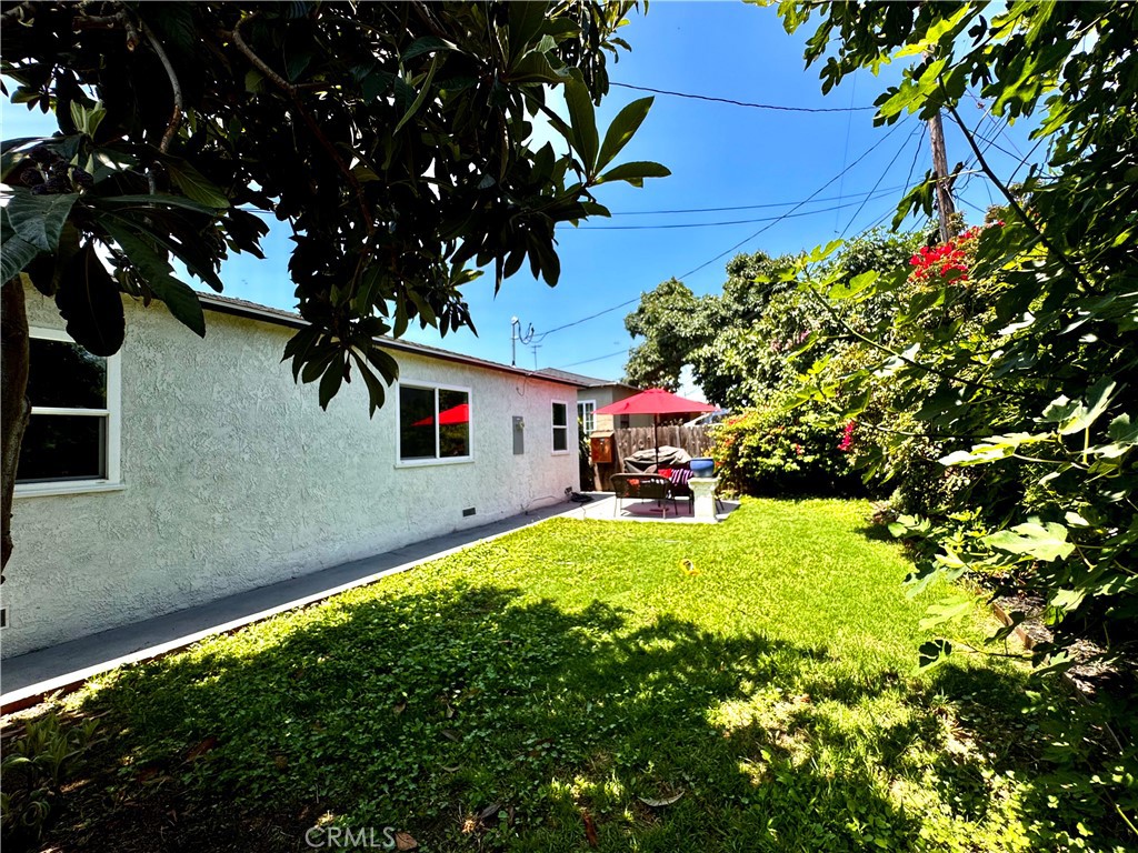 1259 E 222nd Street