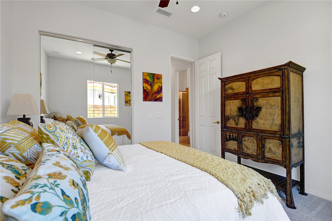 6 Pyramid Lake Court