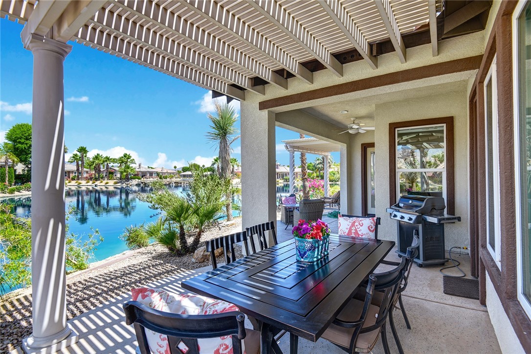 6 Pyramid Lake Court