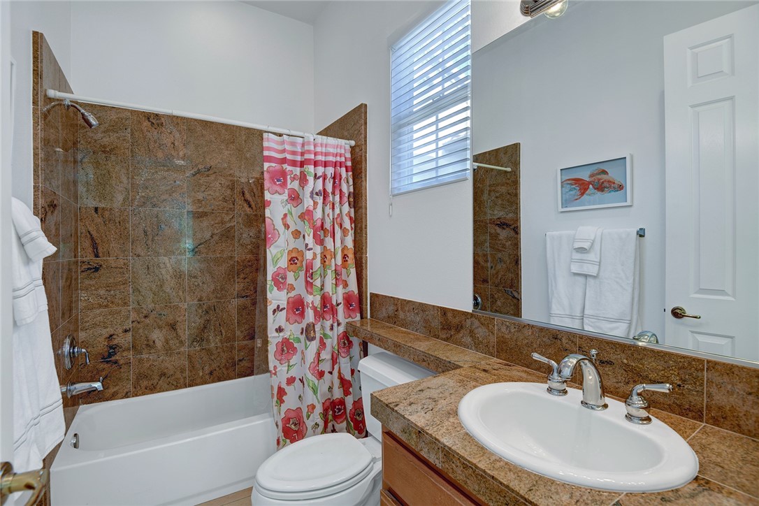 6 Pyramid Lake Court