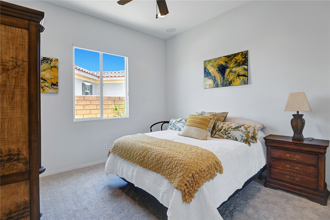 6 Pyramid Lake Court