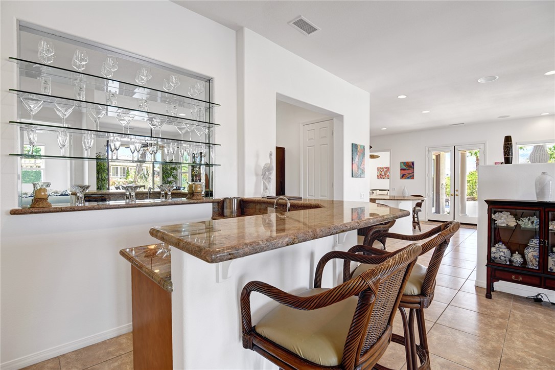 6 Pyramid Lake Court