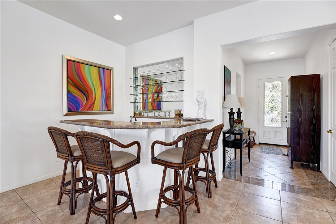 6 Pyramid Lake Court